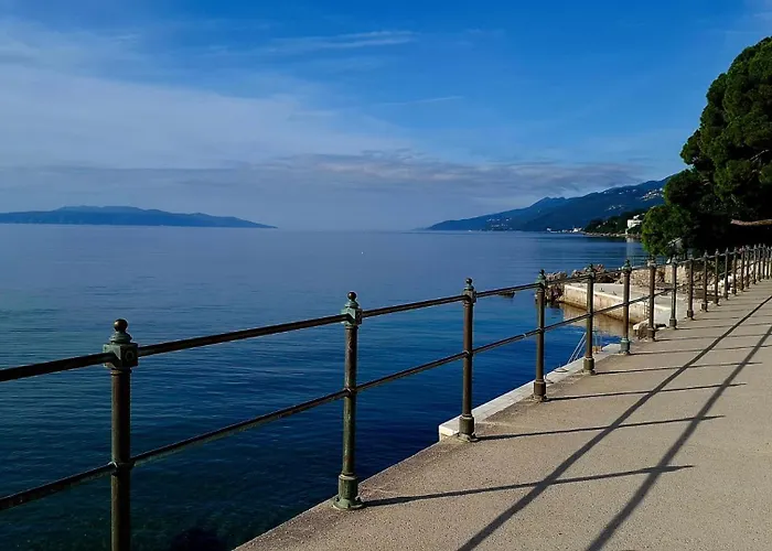 Chiara By Guide マトゥリ